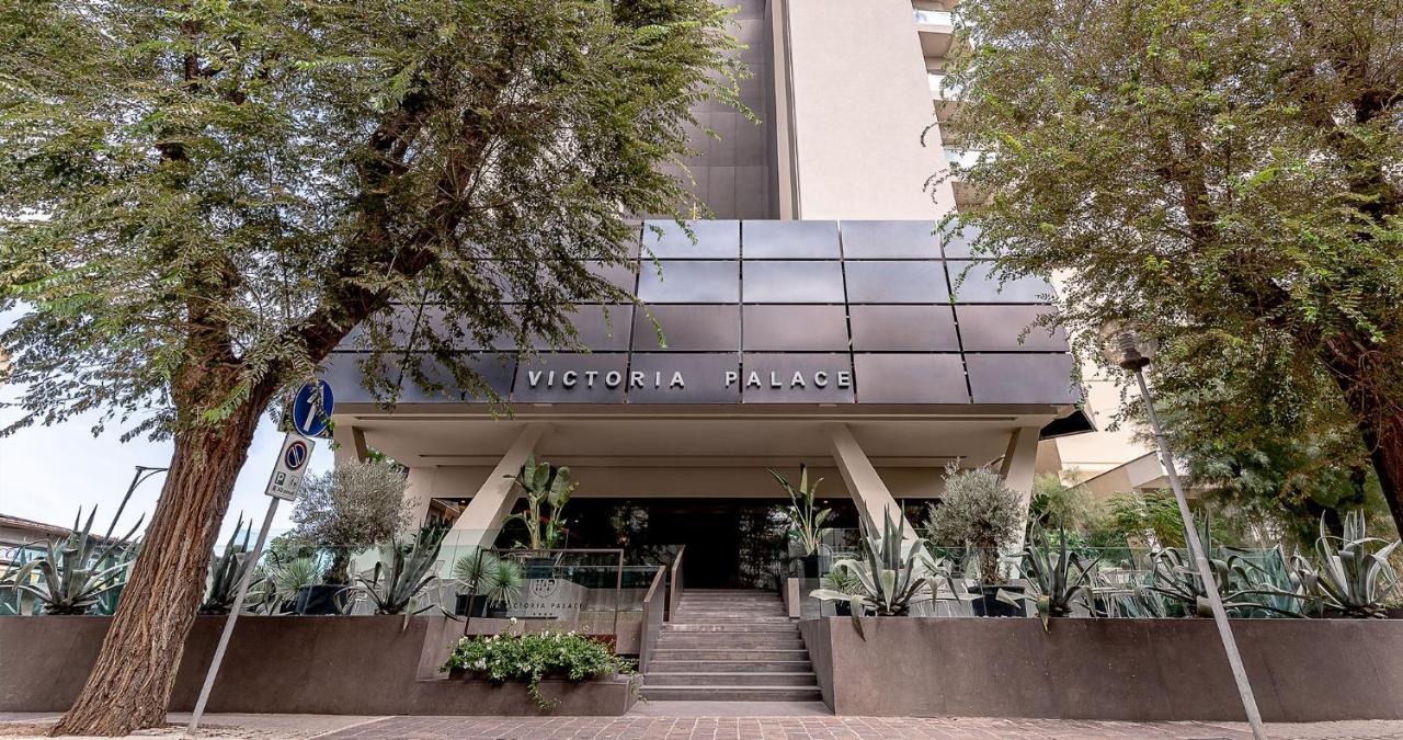 Victoria Palace Hotel Католика Екстериор снимка